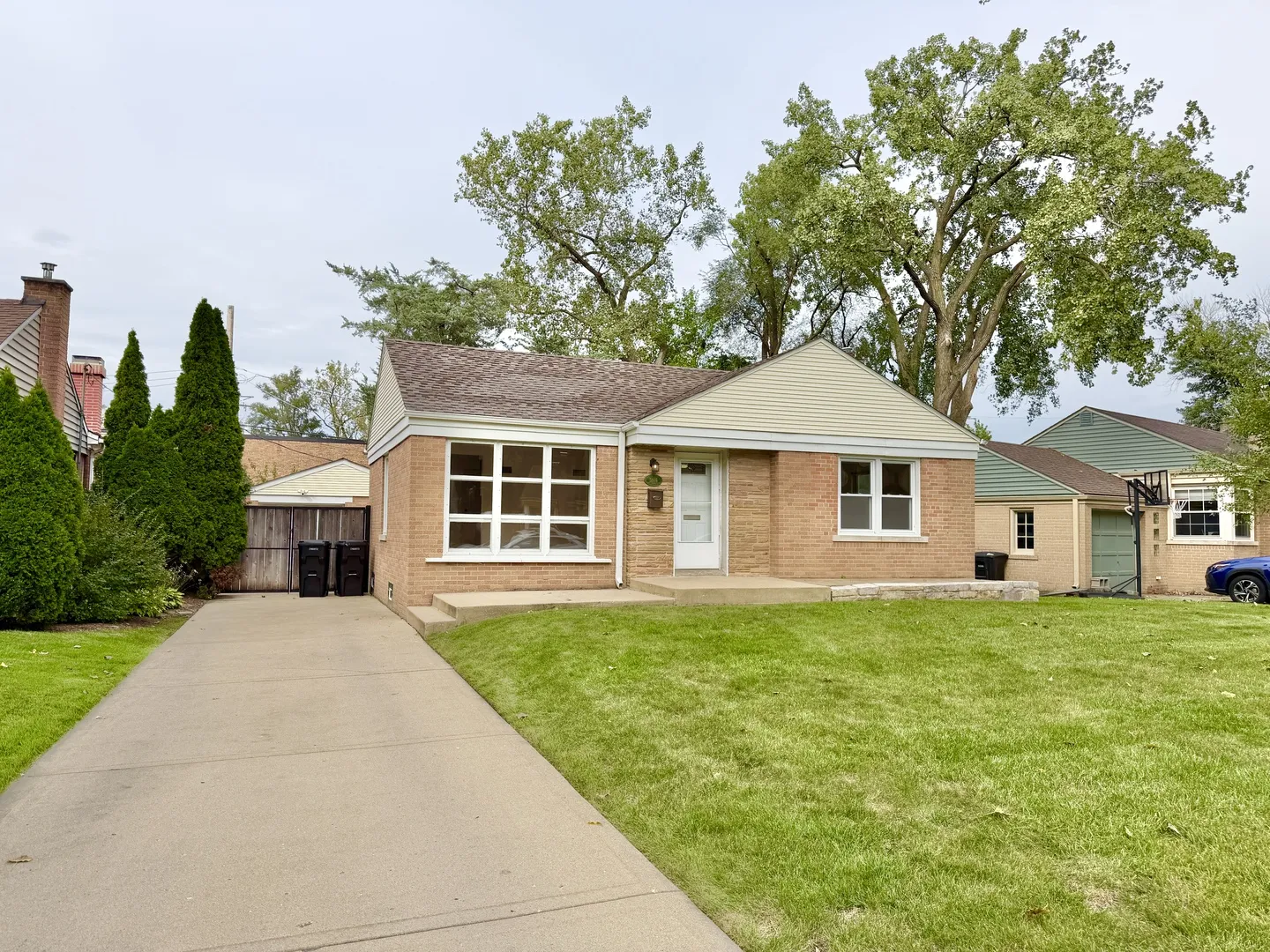 5816 W Greenleaf Ave, , 60646, USA 60646-Chicago-IL