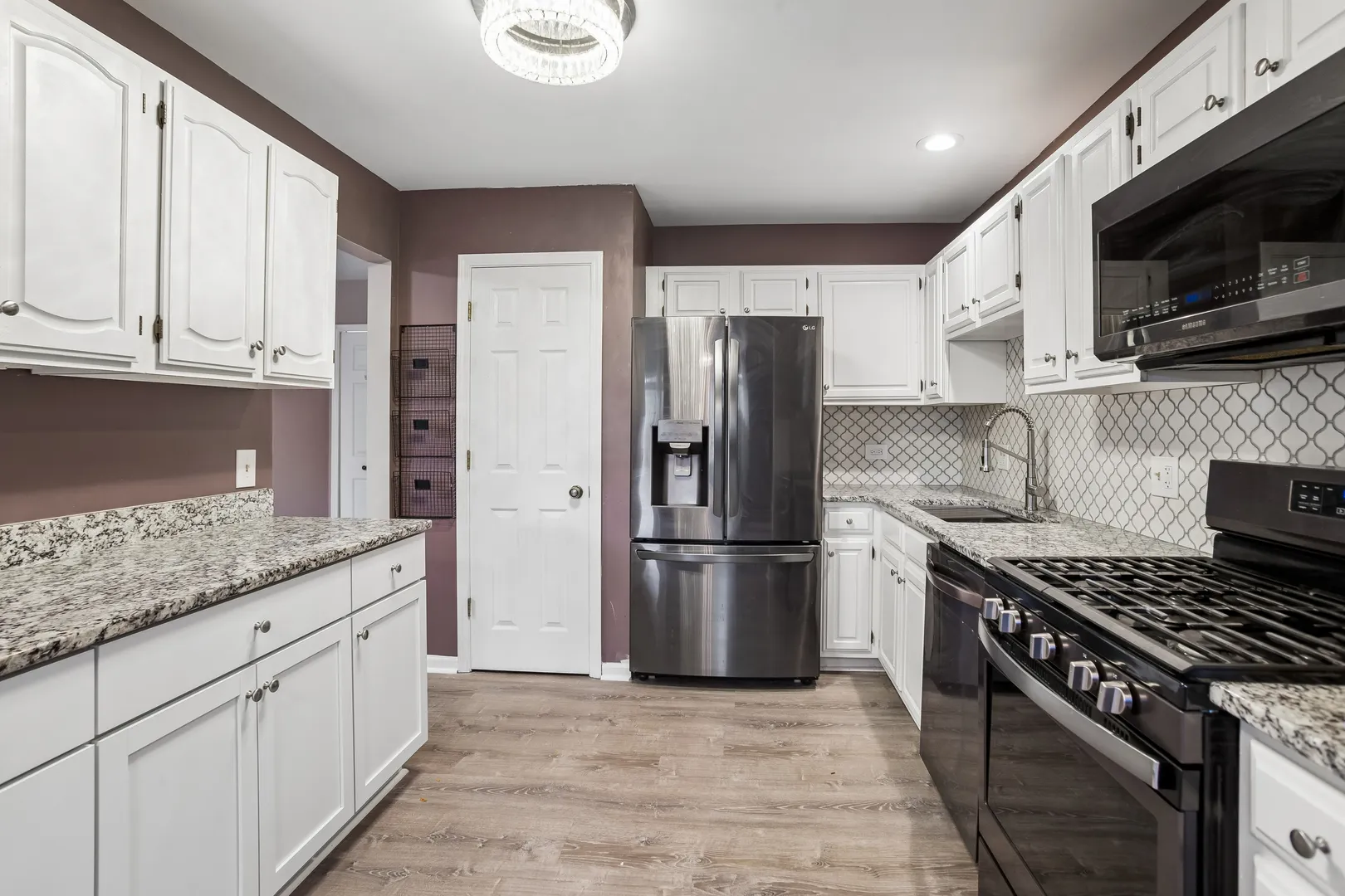 210 Glasgow Ln, ,  60194, USA 60194-unit#Z1-Schaumburg-IL