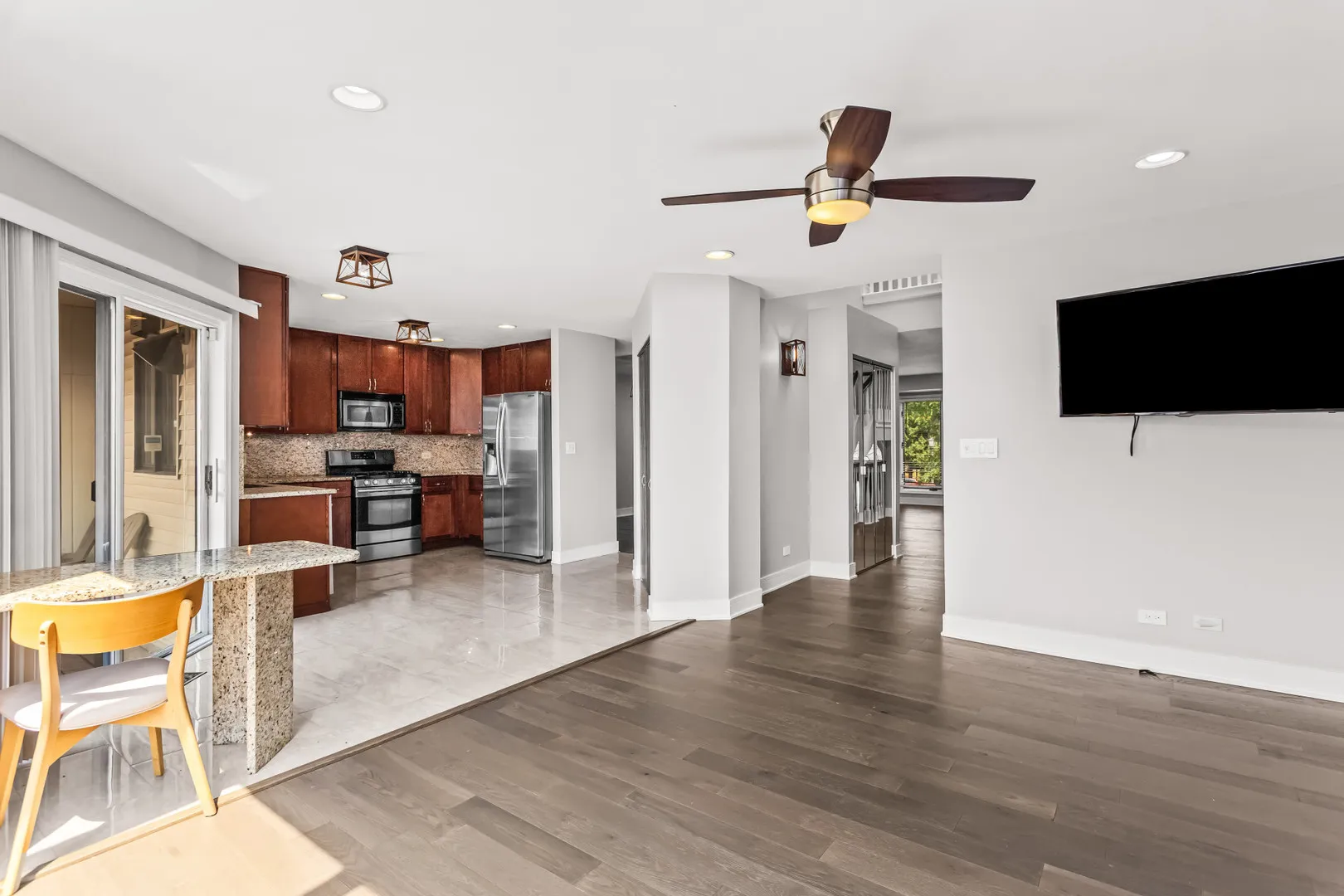 933 W Essex Pl, ,  60004, USA 60004-Arlington Heights-IL