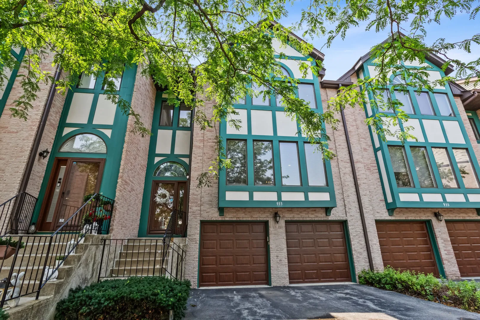 933 W Essex Pl, , 60004, USA 60004-Arlington Heights-IL