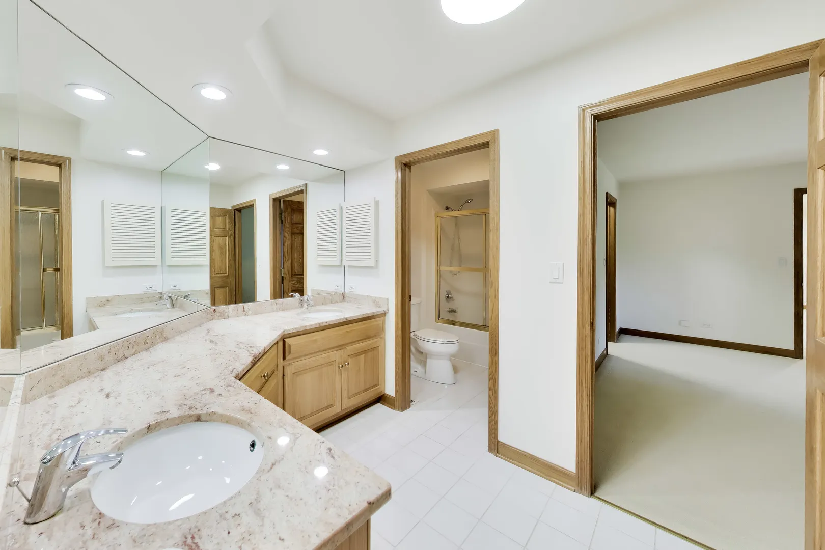 1400 Kurtis Ln, , 60045, USA 60045-Lake Forest-IL