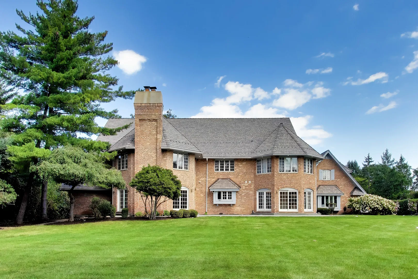 1400 Kurtis Ln, , 60045, USA 60045-Lake Forest-IL