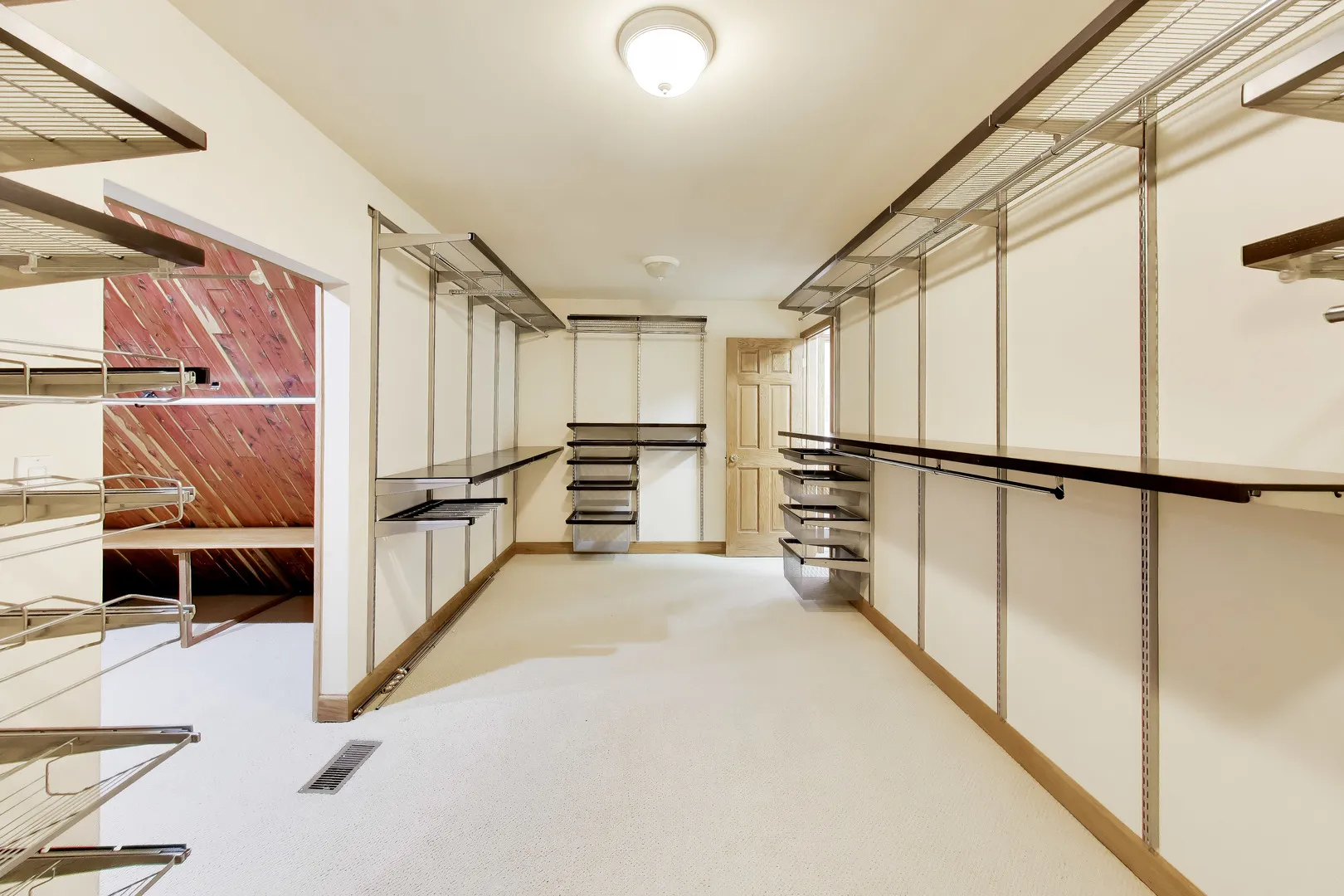 1400 Kurtis Ln, , 60045, USA 60045-Lake Forest-IL
