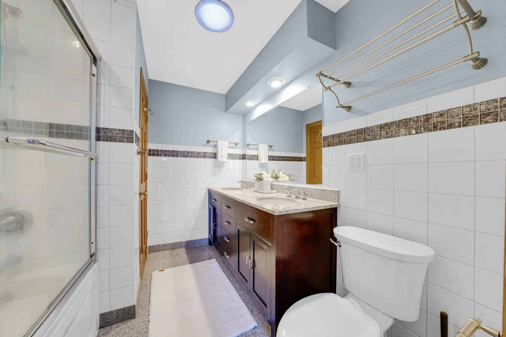 2226 Shannondale Dr, , 60048, USA 60048-Libertyville-IL