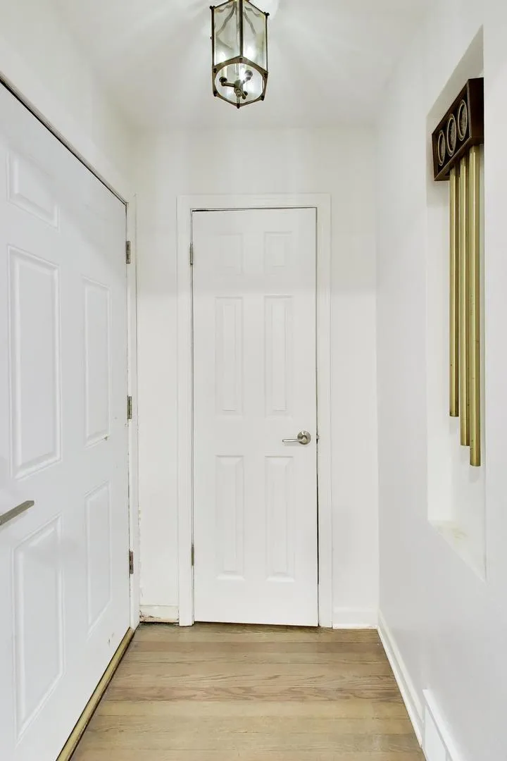 5142 Jarlath Ave, ,  60077, USA 60077-Skokie-IL