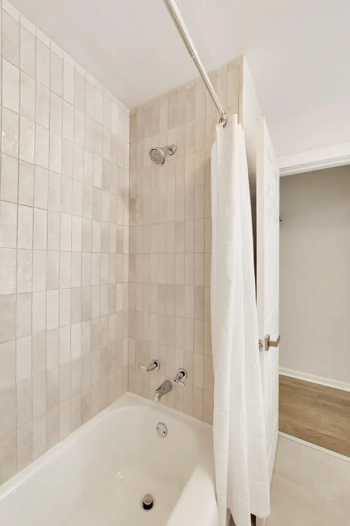 5142 Jarlath Ave, ,  60077, USA 60077-Skokie-IL