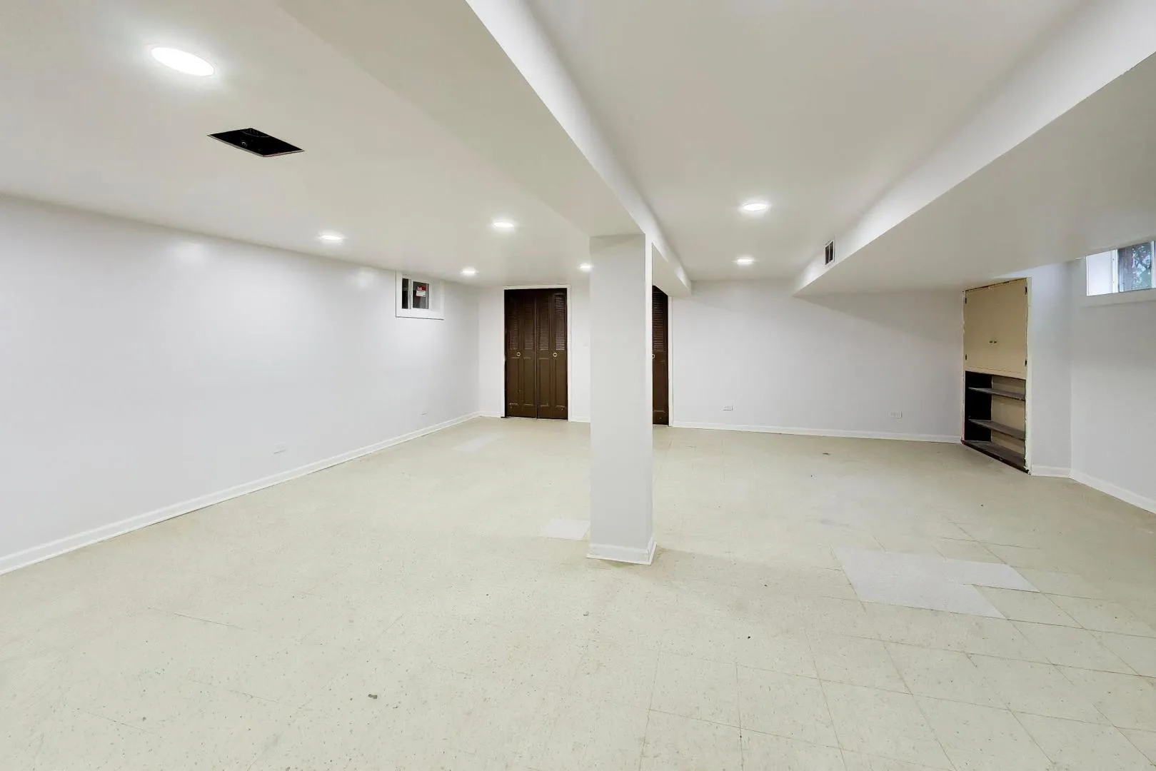 5142 Jarlath Ave, ,  60077, USA 60077-Skokie-IL