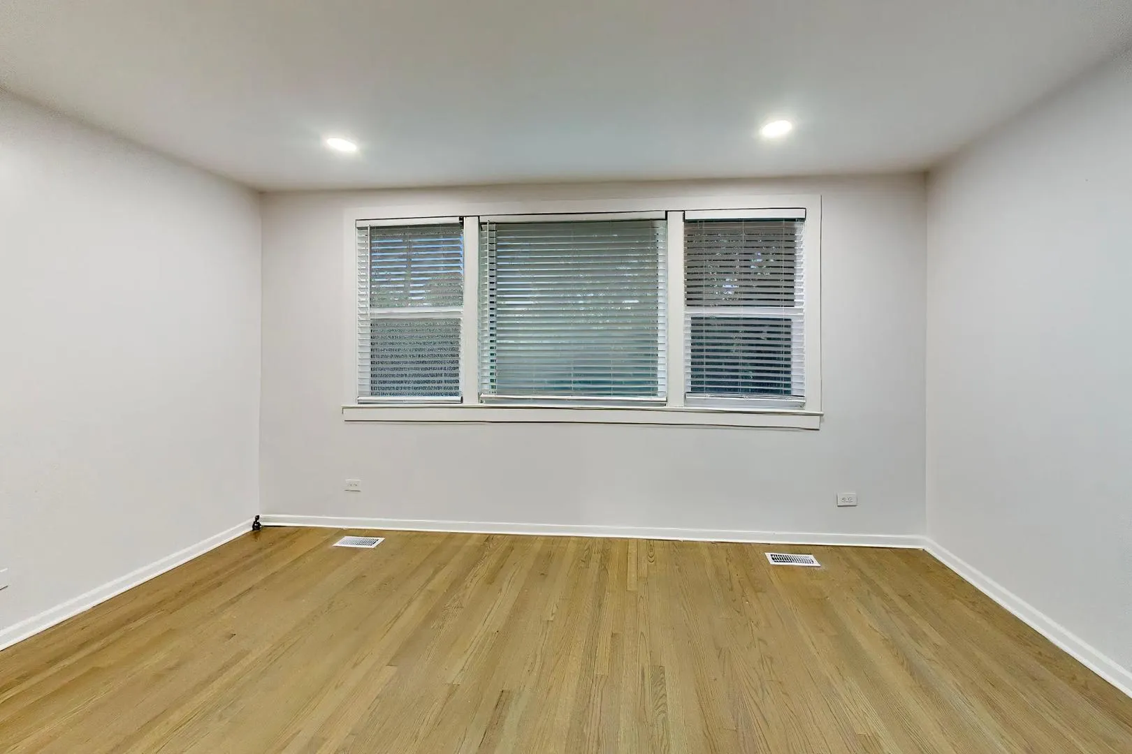 5142 Jarlath Ave, ,  60077, USA 60077-Skokie-IL