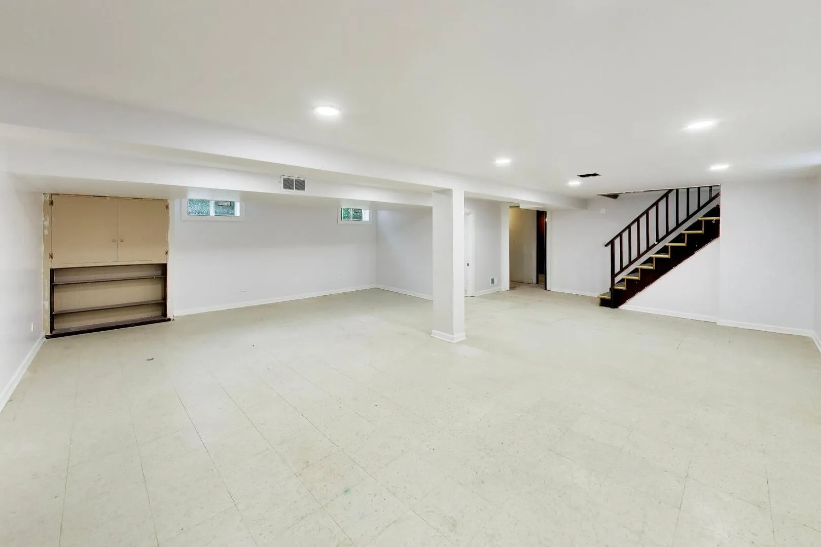 5142 Jarlath Ave, ,  60077, USA 60077-Skokie-IL