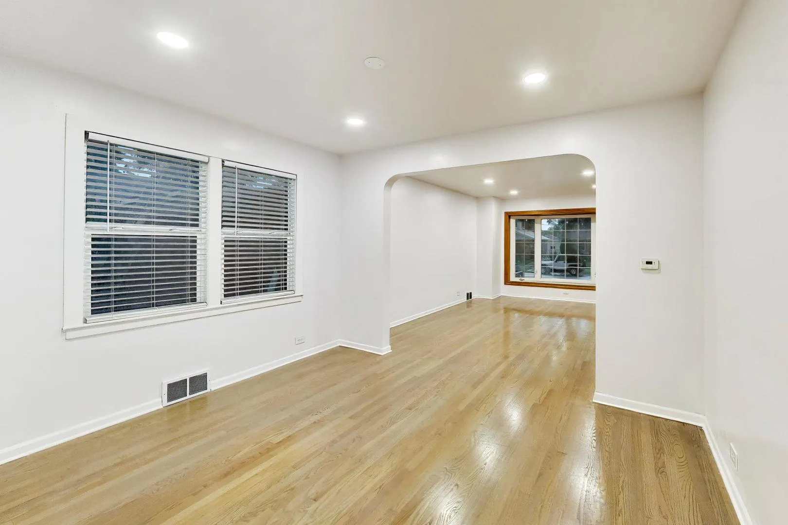 5142 Jarlath Ave, ,  60077, USA 60077-Skokie-IL