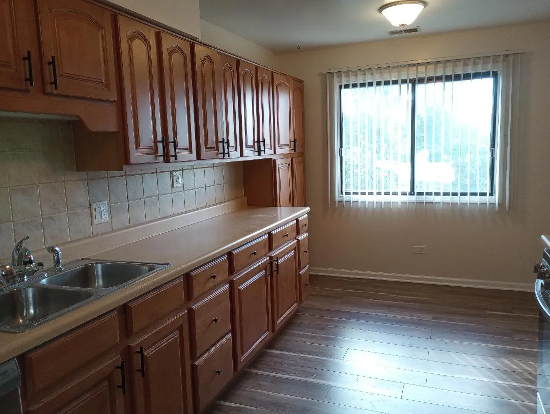 1208 Knottingham Ct, ,  60193, USA 60193-unit#2B-Schaumburg-IL
