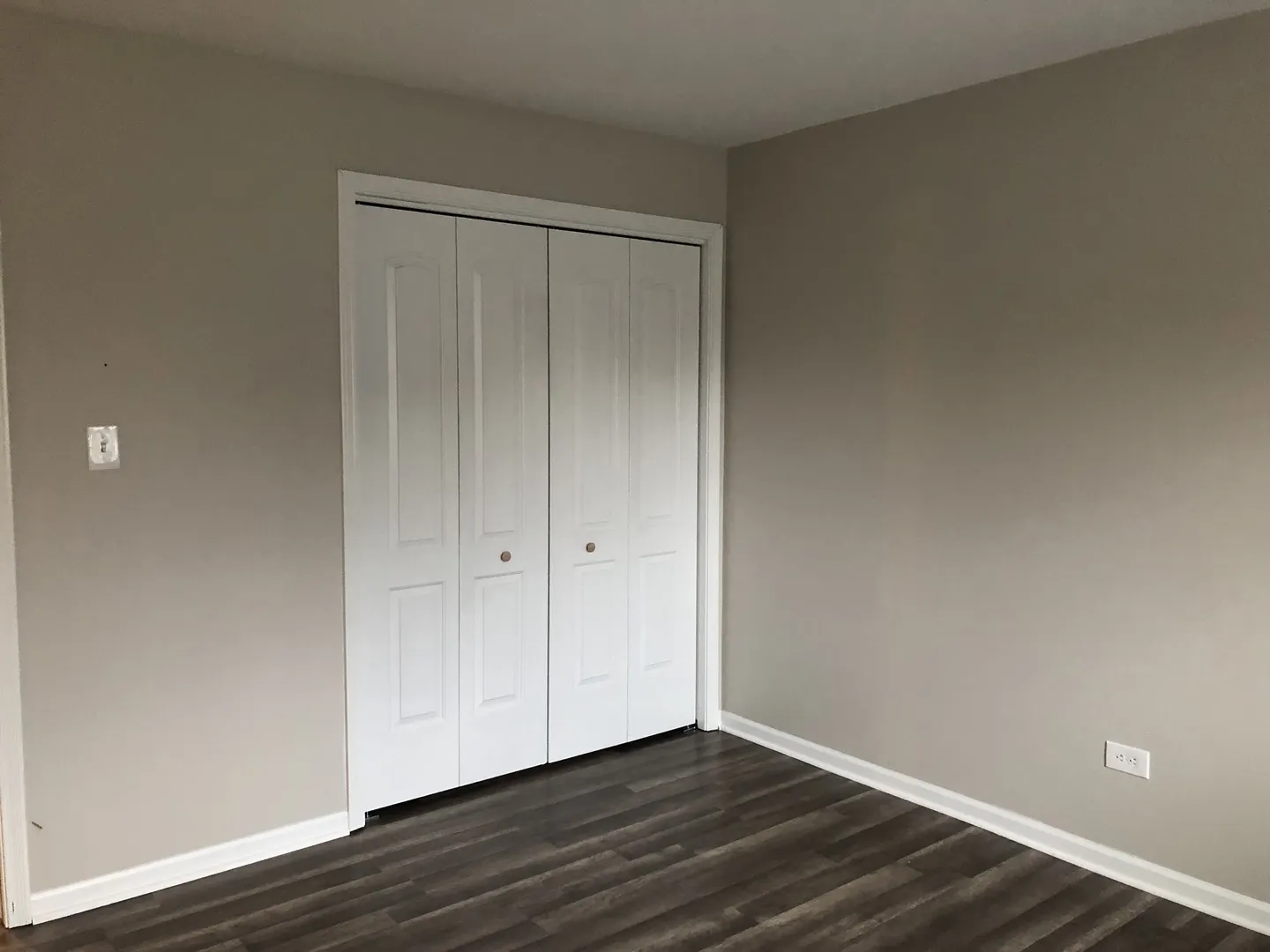 1211 Whispering Hills Ct, ,  60540, USA 60540-Naperville-IL