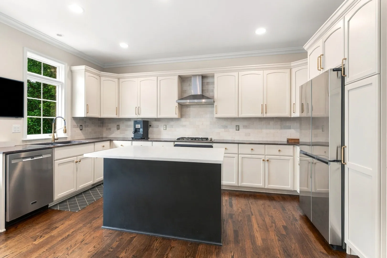 237 Boxcar Ave, ,  60540, USA 60540-Naperville-IL