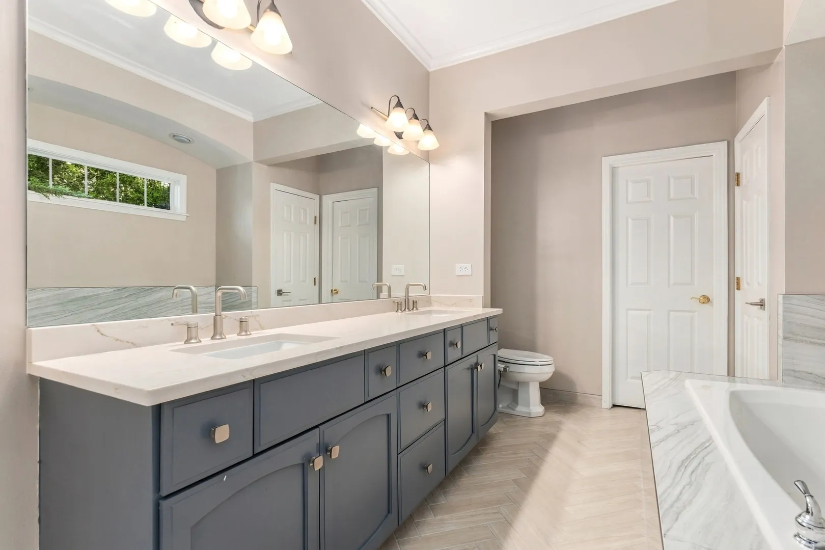 237 Boxcar Ave, ,  60540, USA 60540-Naperville-IL