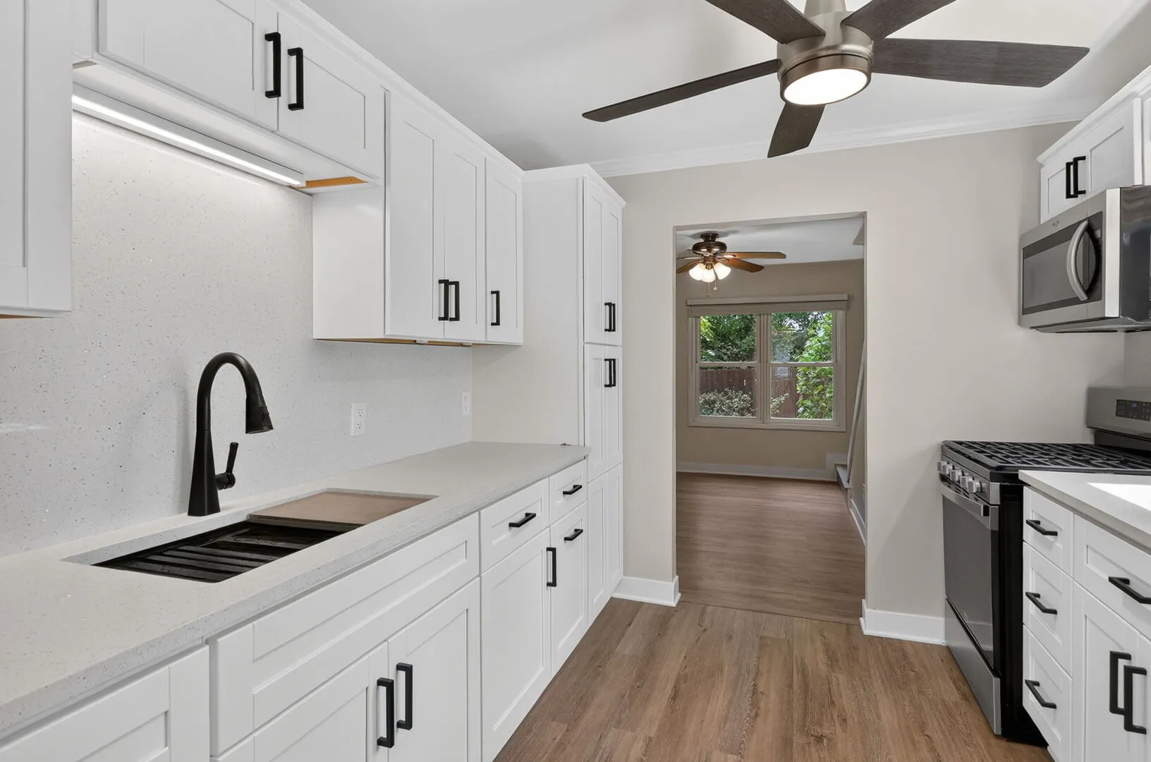 100 83rd St, Willowbrook, 60527, USA 60527-Hinsdale-IL