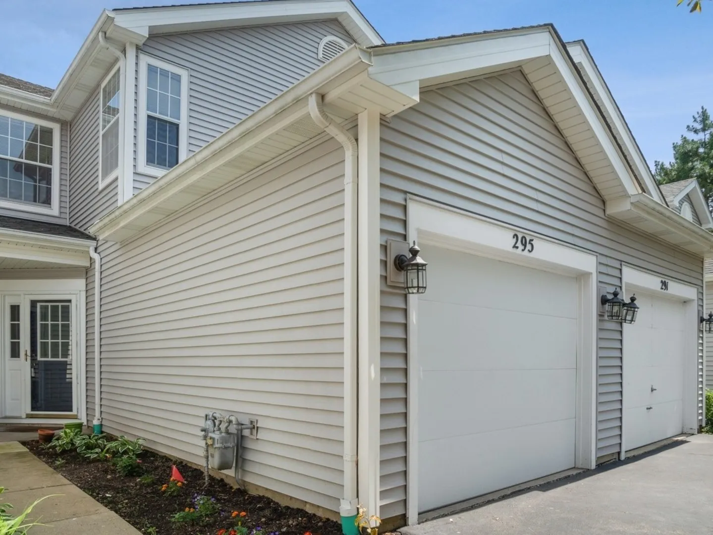 295 Hunterdon Ct, , 60194, USA 60194-Schaumburg-IL