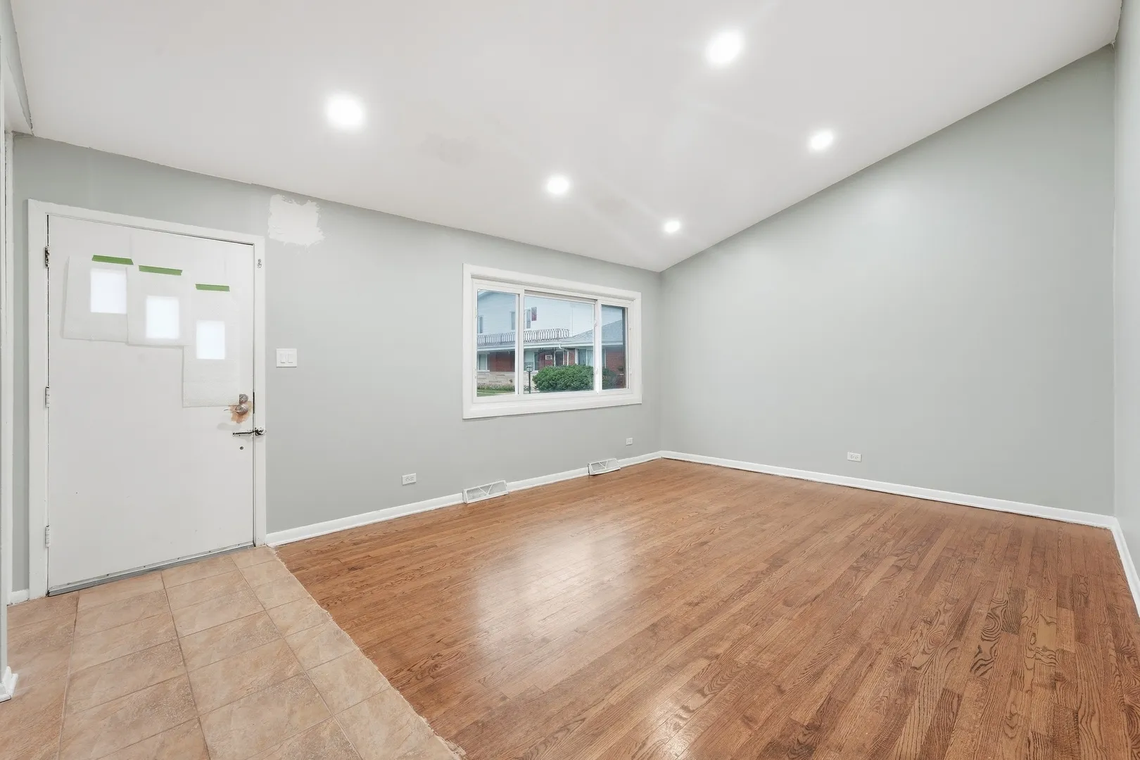 7030 W Carol Ave, ,  60714, USA 60714-Niles-IL