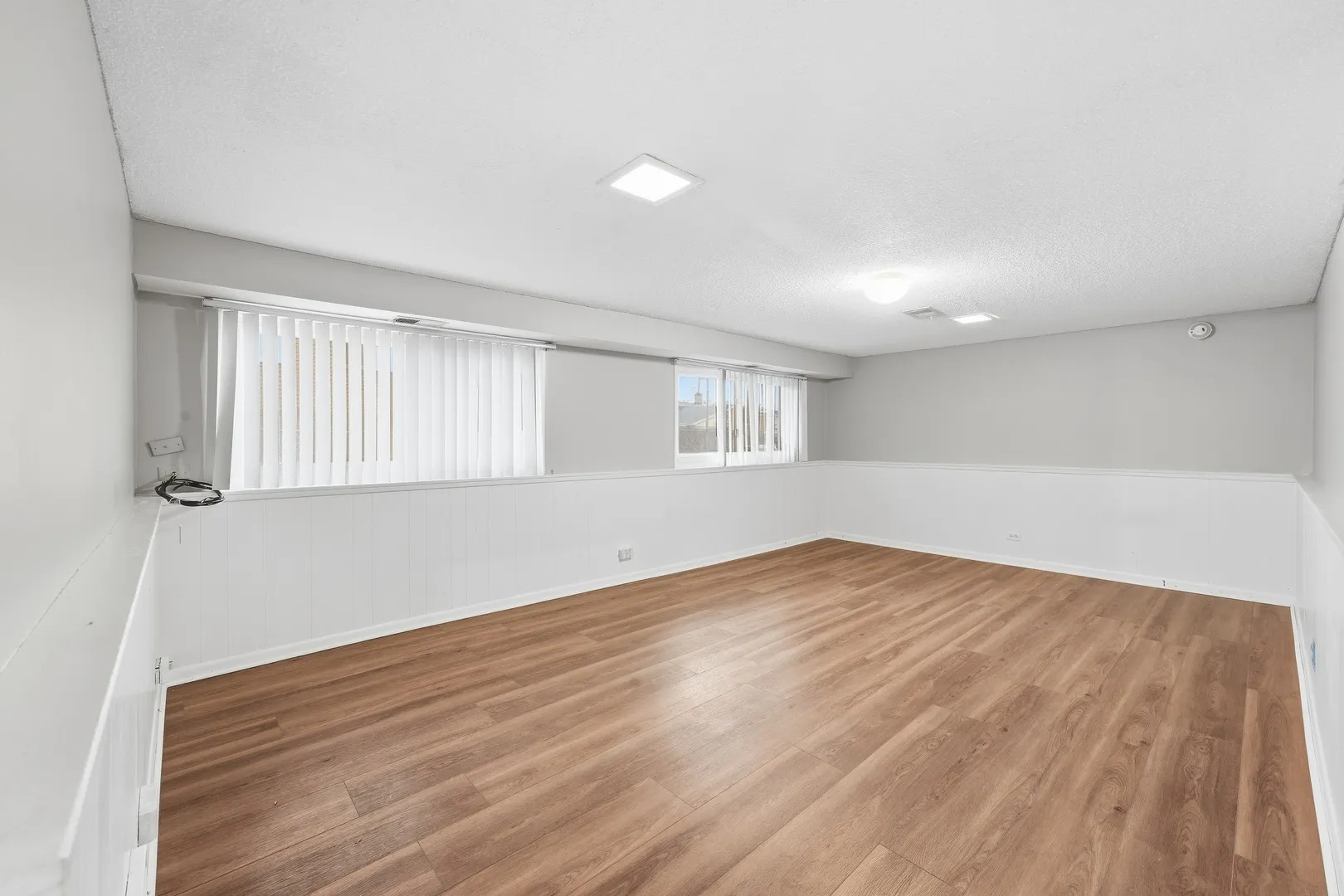 7030 W Carol Ave, ,  60714, USA 60714-Niles-IL