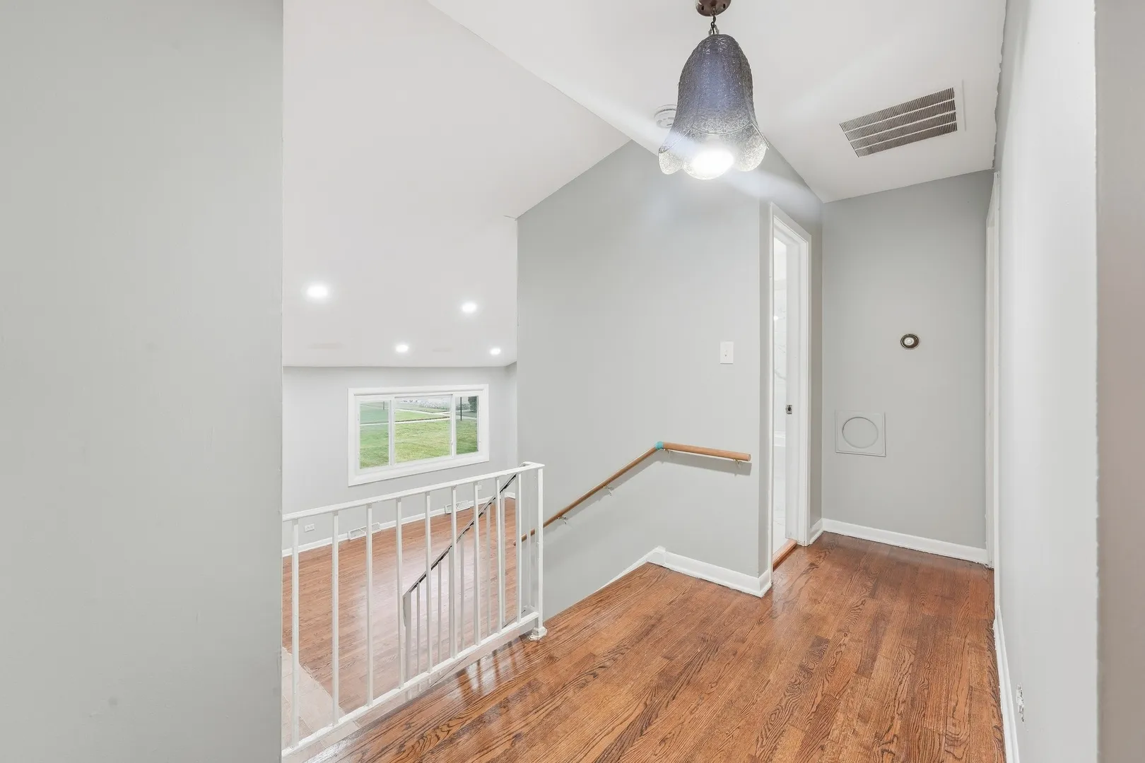 7030 W Carol Ave, ,  60714, USA 60714-Niles-IL