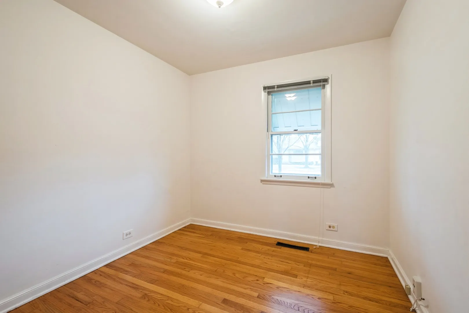 735 Chestnut St, , 60015, USA 60015-Deerfield-IL