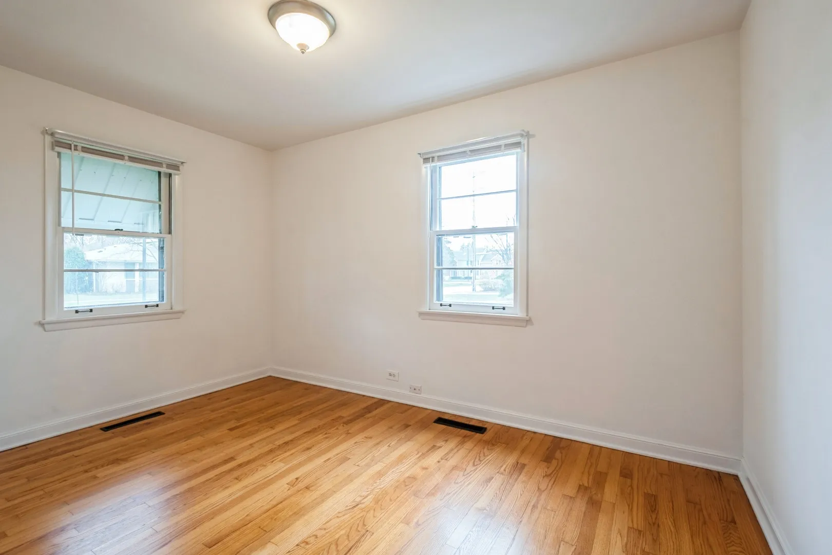 735 Chestnut St, , 60015, USA 60015-Deerfield-IL