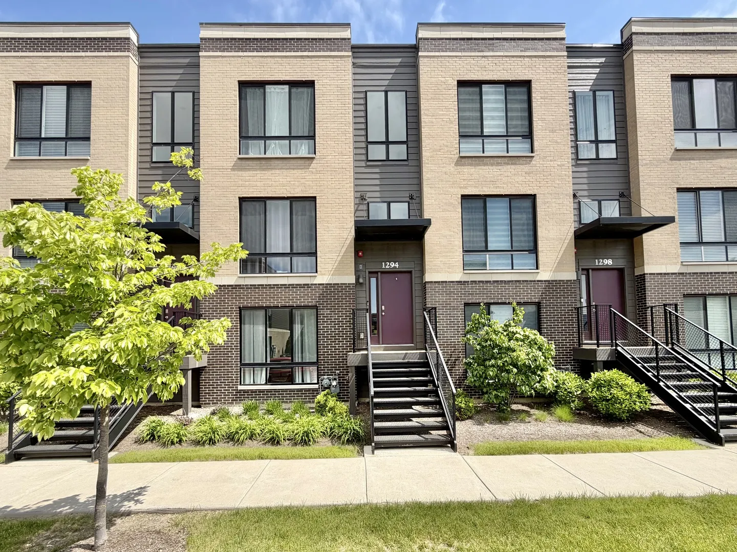 1294 Catalina Ct., , 60173, USA 60173-Schaumburg-IL