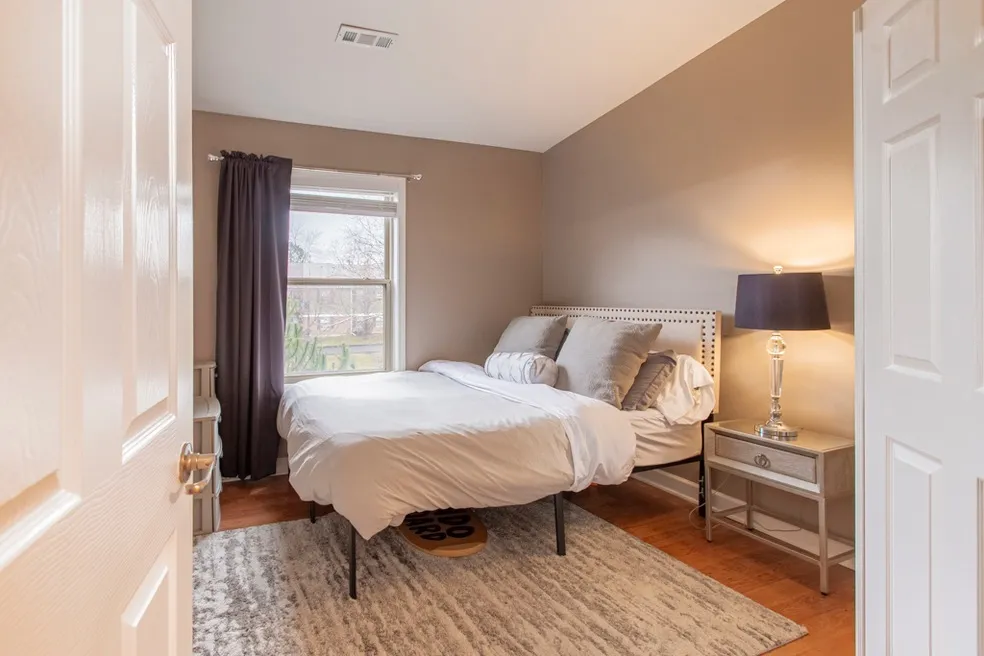 1344 McDowell Rd, , 60563, USA 60563-unit#204-Naperville-IL