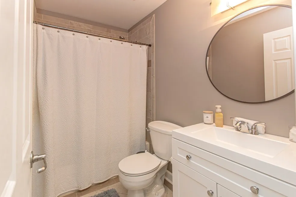1344 McDowell Rd, , 60563, USA 60563-unit#204-Naperville-IL
