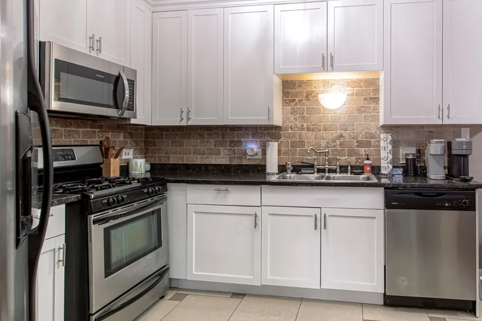 1344 McDowell Rd, , 60563, USA 60563-unit#204-Naperville-IL