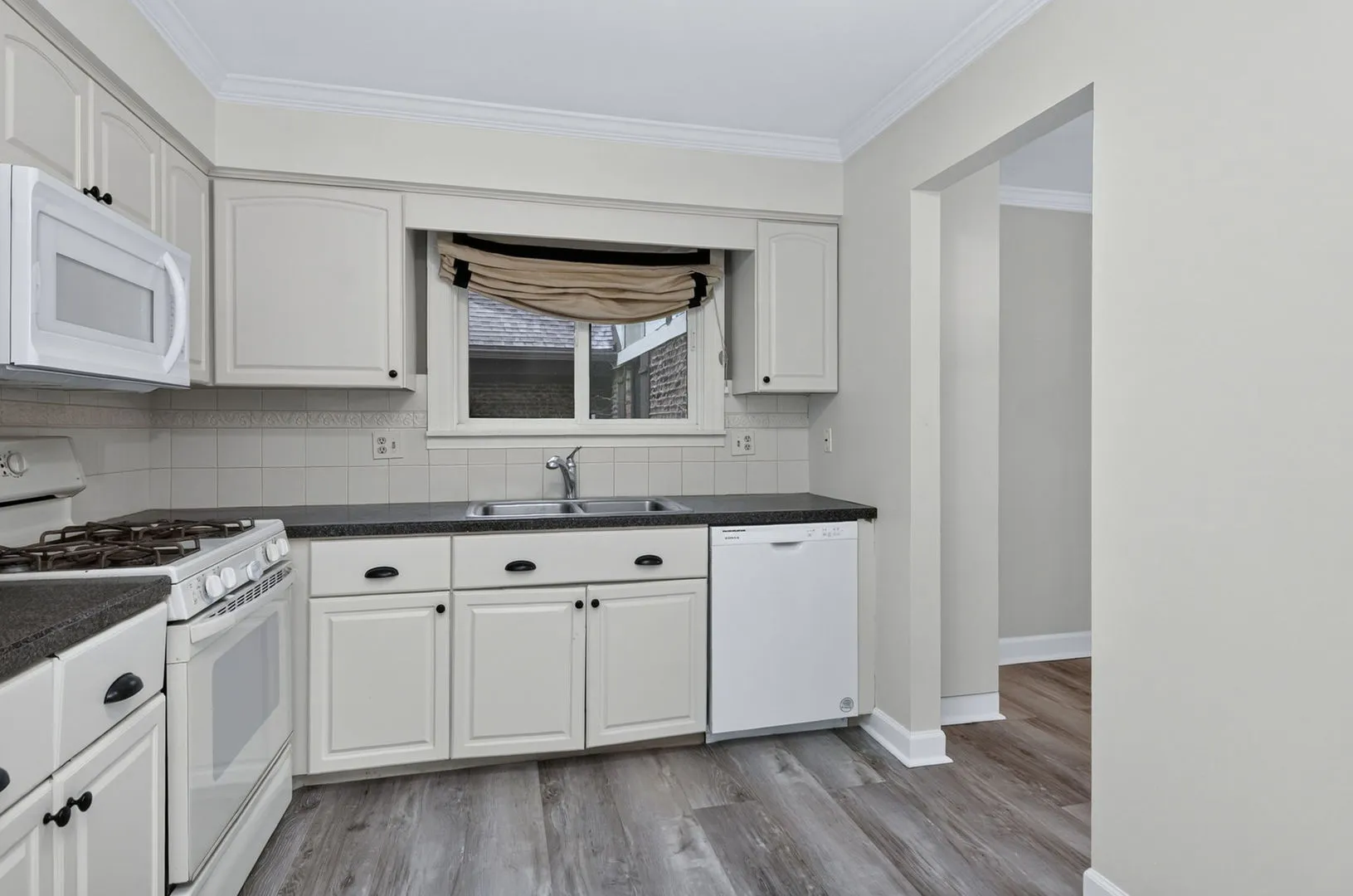 1753 Plymouth Ct, ,  60189, USA 60187-unit#D-Wheaton-IL