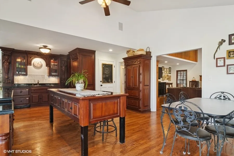1674 Bowling Green Dr, ,  60045, USA 60045-Lake Forest-IL
