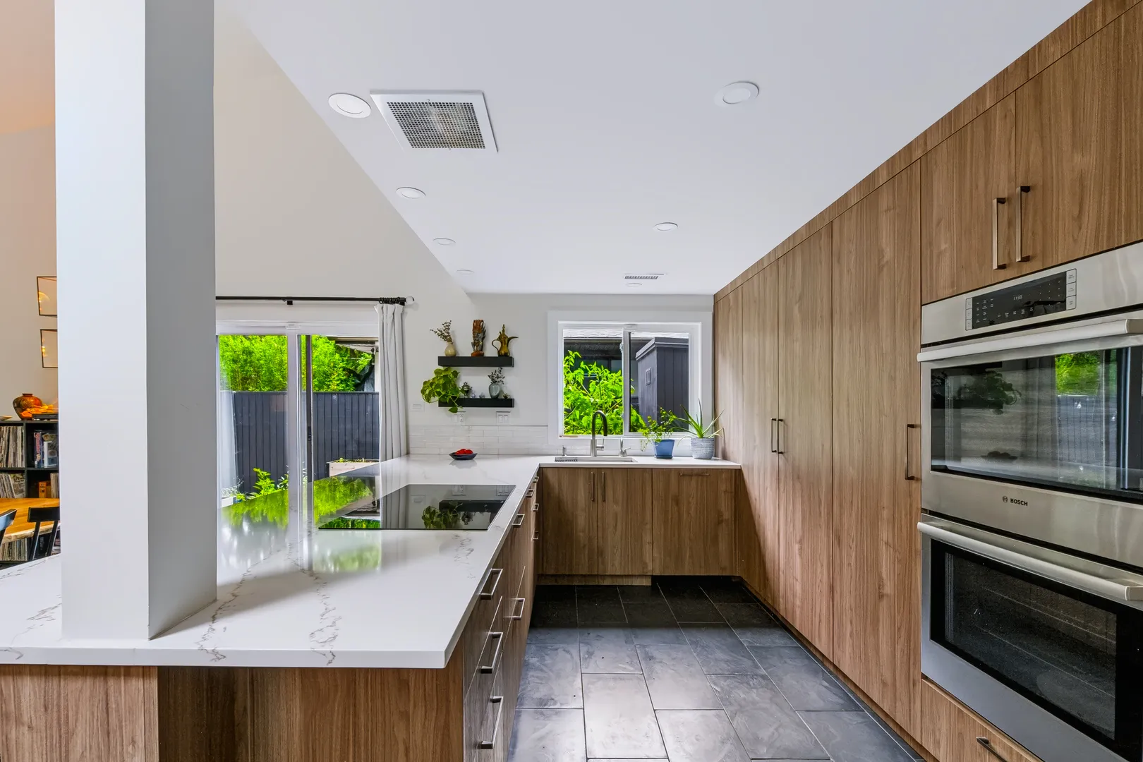 600 Hill St, , 60035, USA 60035-Highland Park-IL