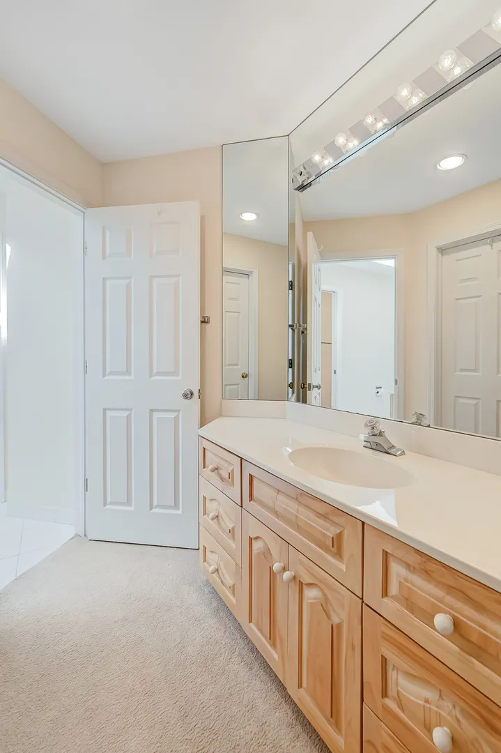 6515 Manor Dr, ,  60527, USA 60527-Burr Ridge-IL