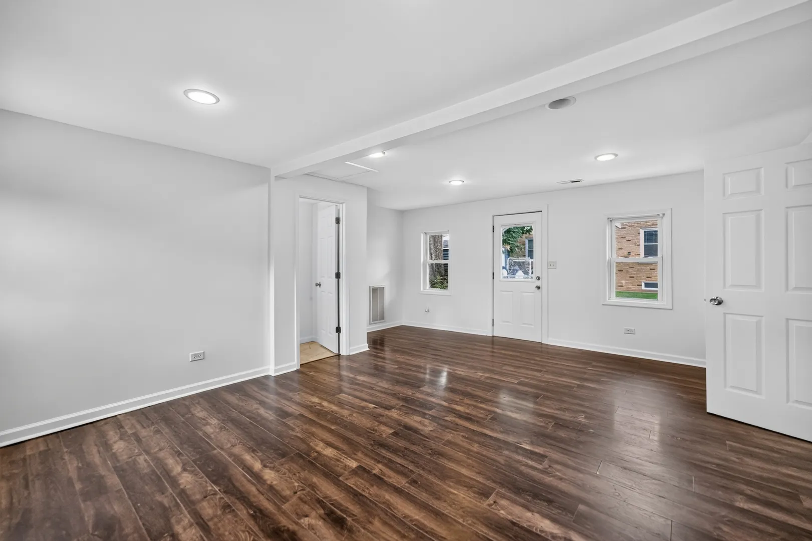 1337 Henry Ave, , 60016, USA 60016-unit#CH-Des Plaines-IL