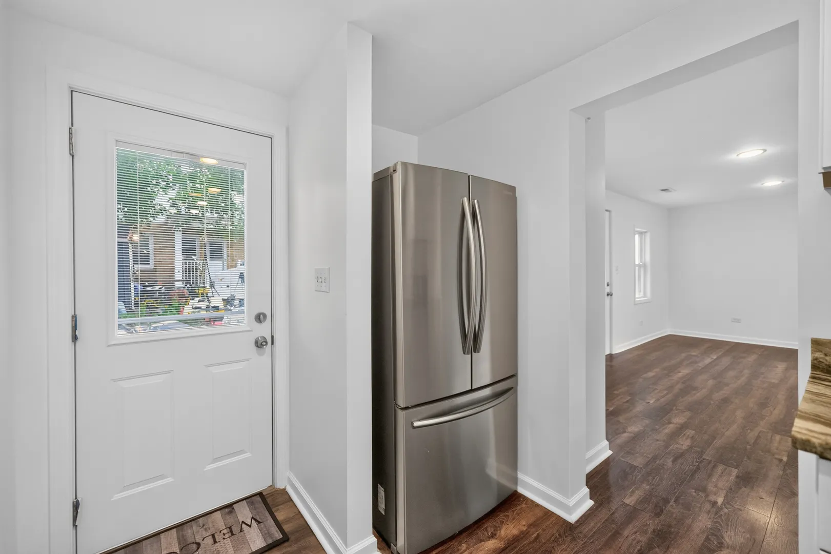 1337 Henry Ave, , 60016, USA 60016-unit#CH-Des Plaines-IL