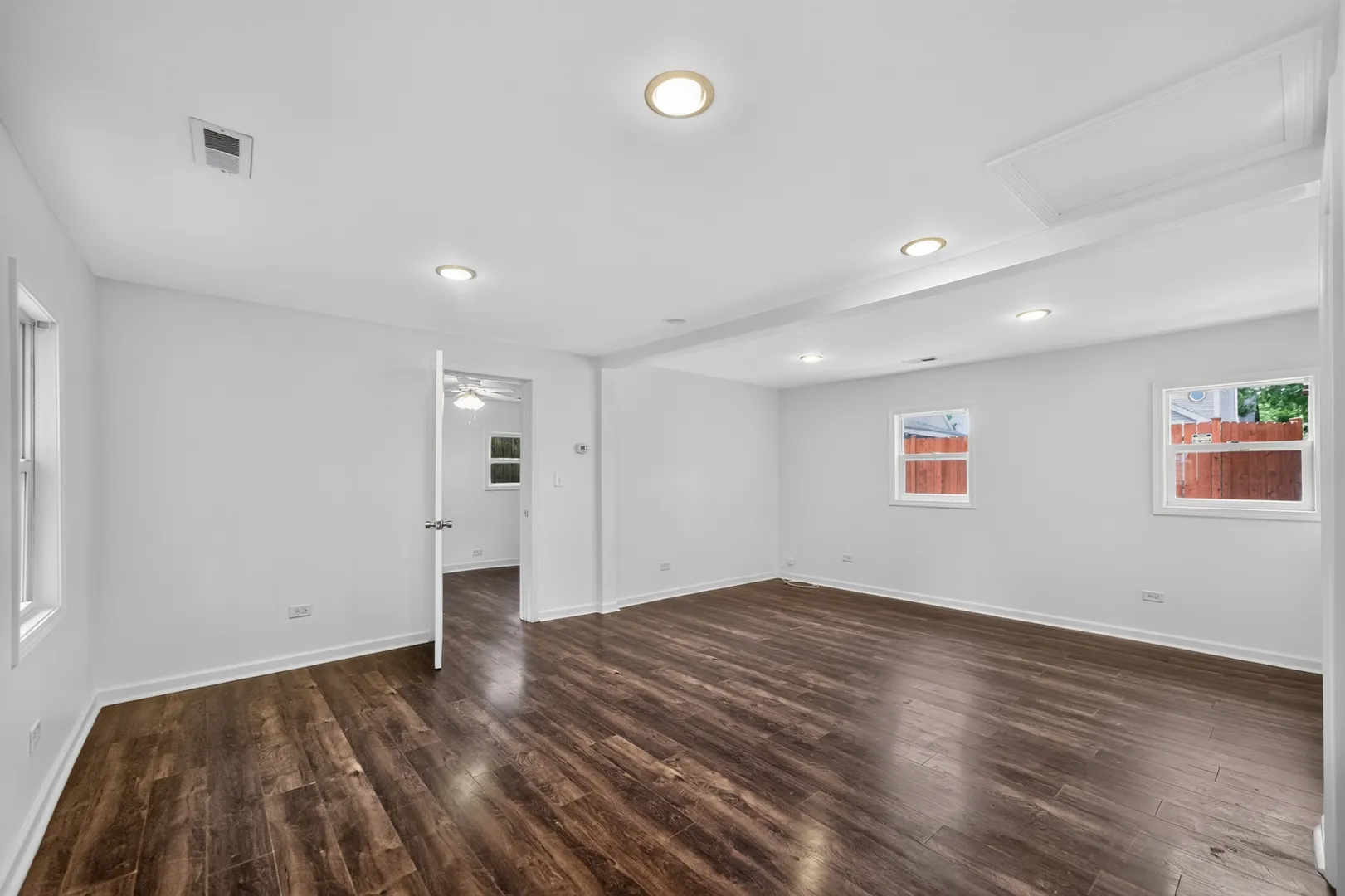 1337 Henry Ave, , 60016, USA 60016-unit#CH-Des Plaines-IL
