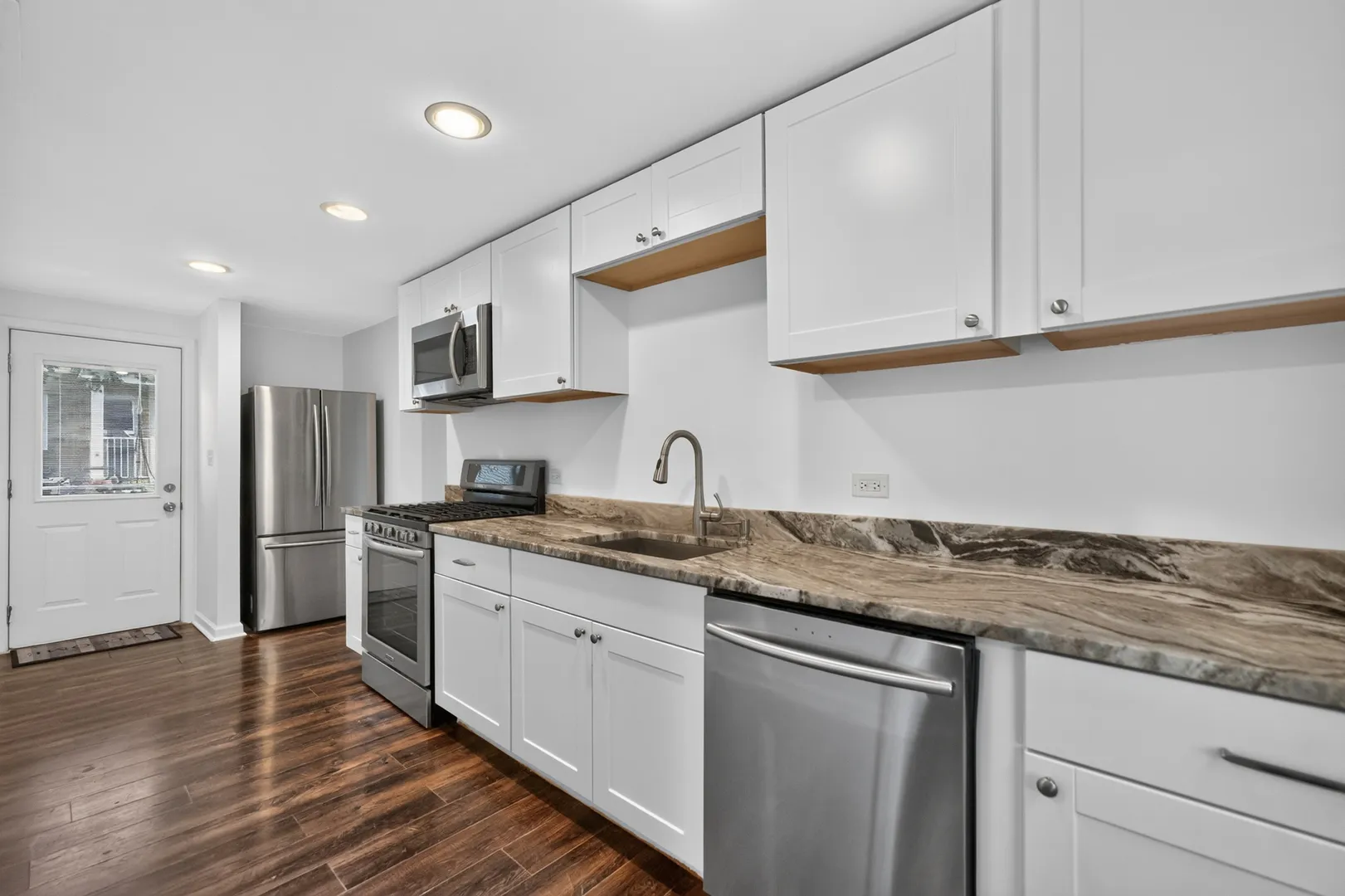 1337 Henry Ave, , 60016, USA 60016-unit#CH-Des Plaines-IL