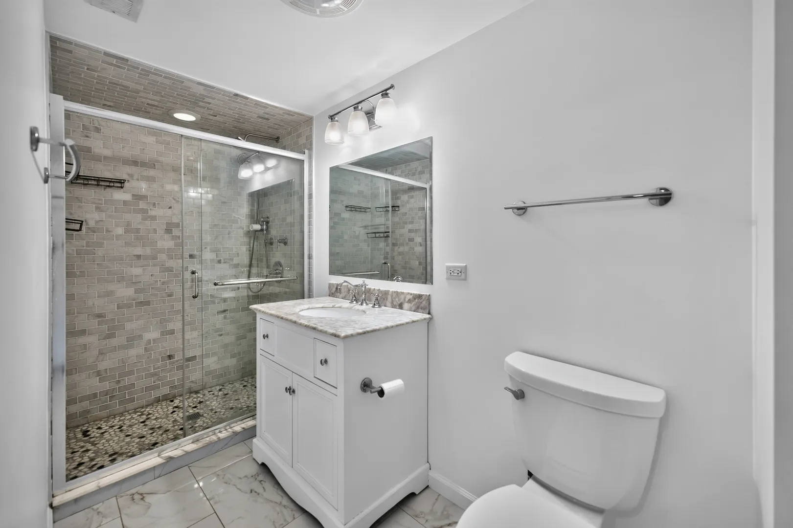 1337 Henry Ave, , 60016, USA 60016-unit#CH-Des Plaines-IL