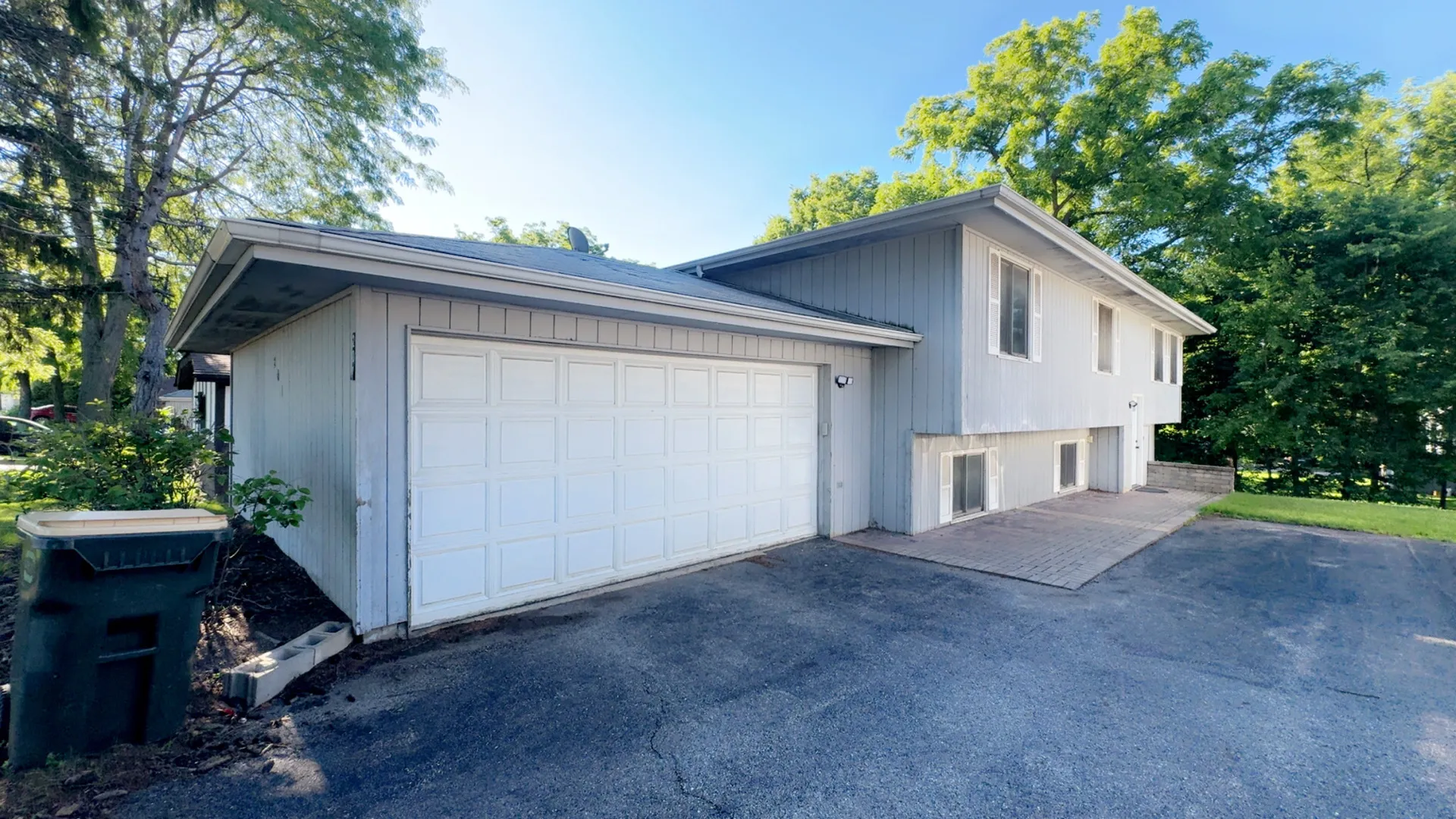 201 W Winchester Rd, , 60048, USA 60048-Libertyville-IL