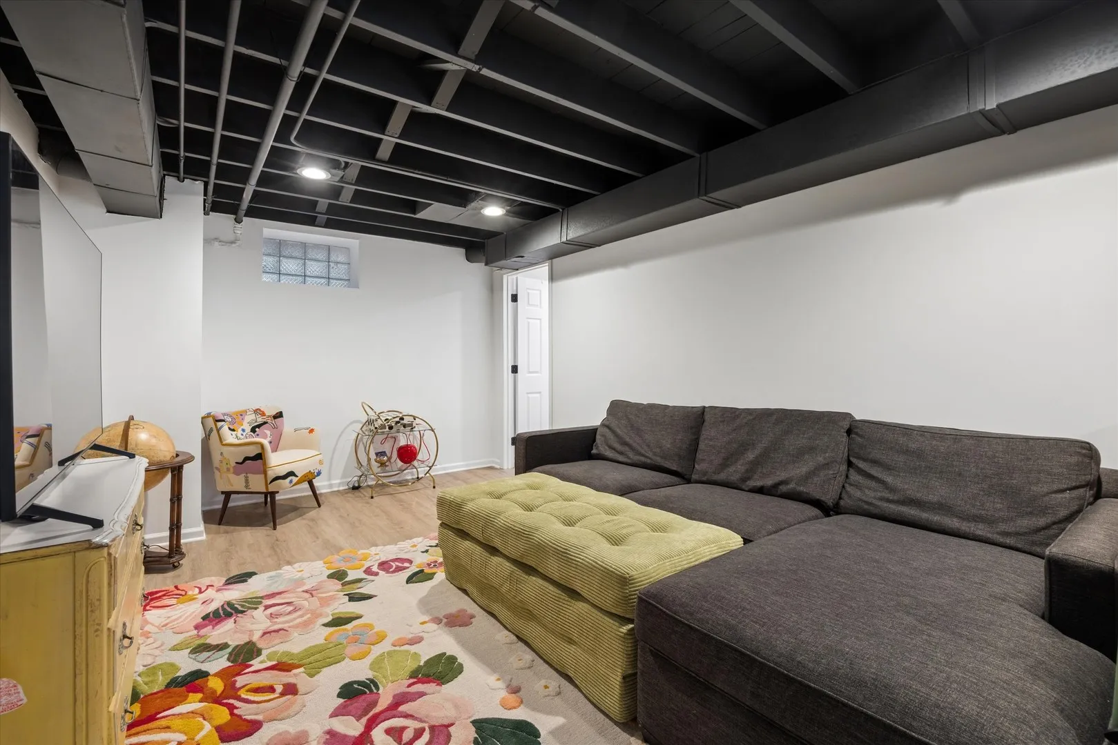 644 W Ave, , 60521, USA 60521-Hinsdale-IL