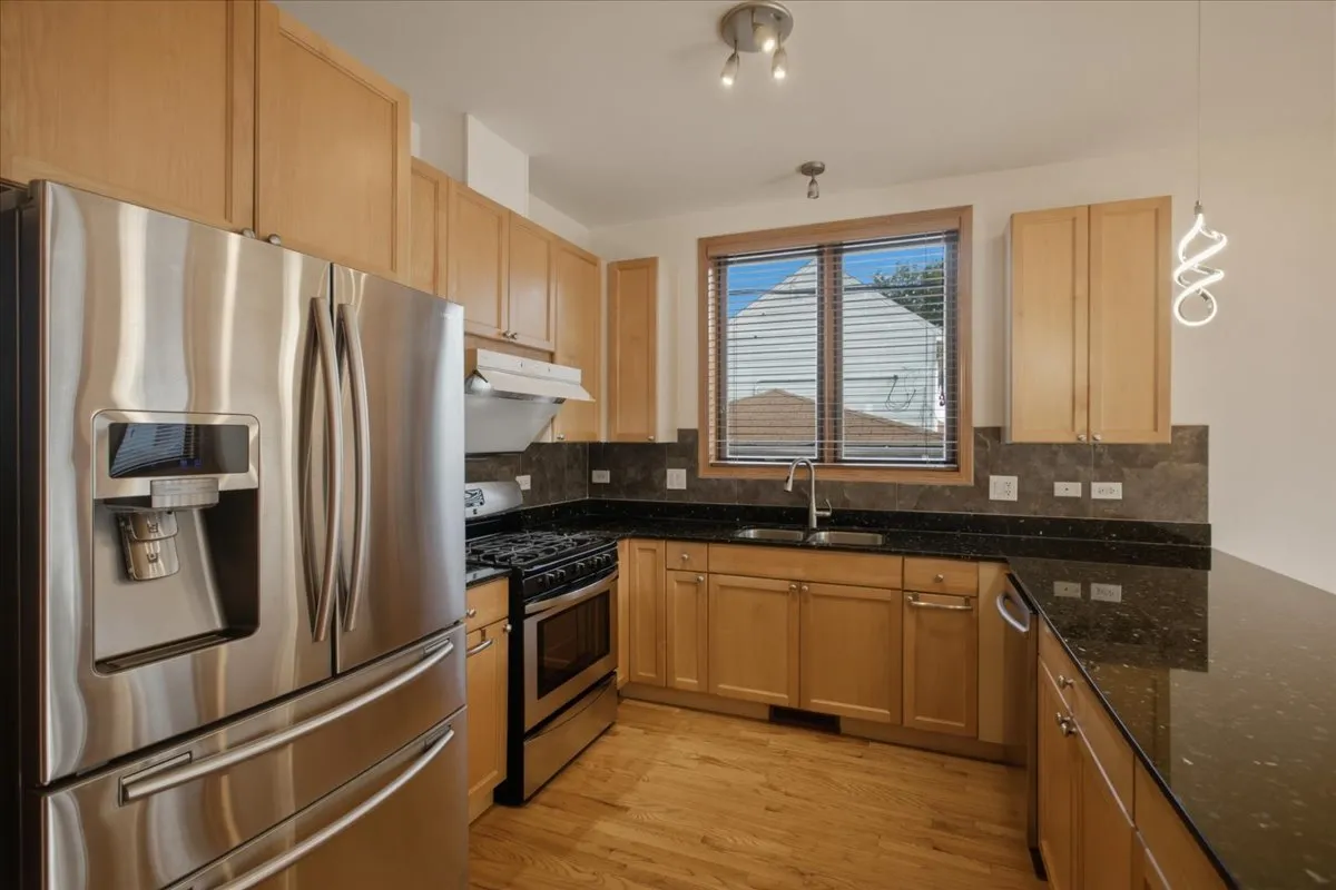 2911 S Farrell St, ,  60608, USA 60608-Chicago-IL