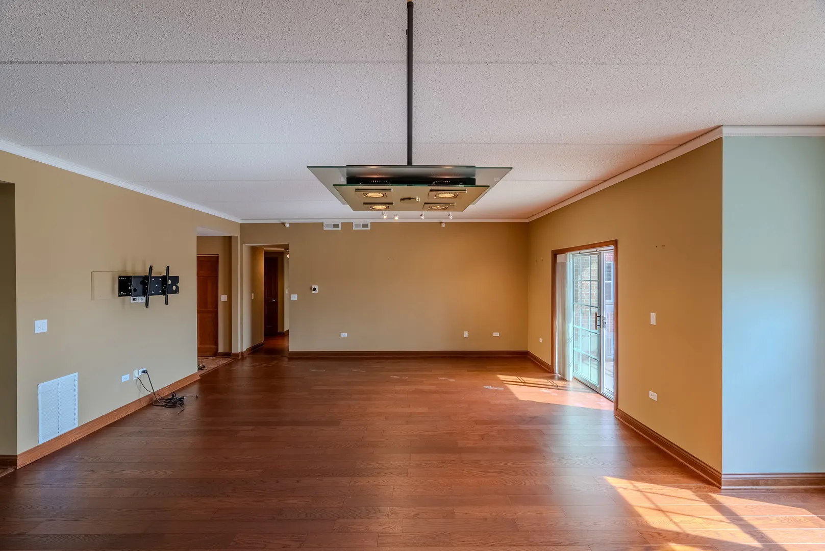 153 Pointe Dr, , 60062, USA 60062-unit#2201-Northbrook-IL