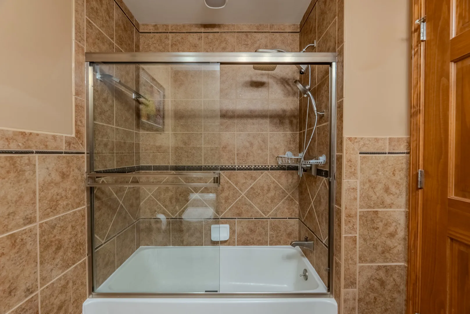 153 Pointe Dr, , 60062, USA 60062-unit#2201-Northbrook-IL