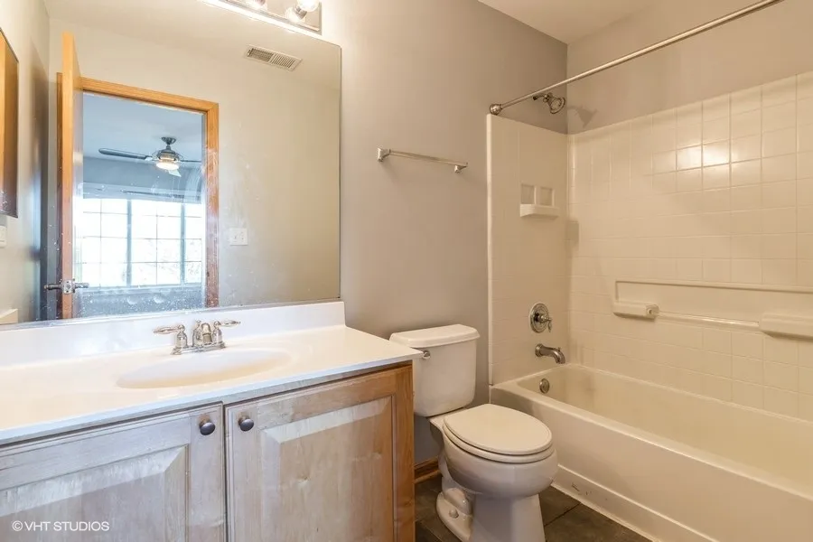 732 Hanbury Dr, , 60016, USA 60016-unit#31-Des Plaines-IL