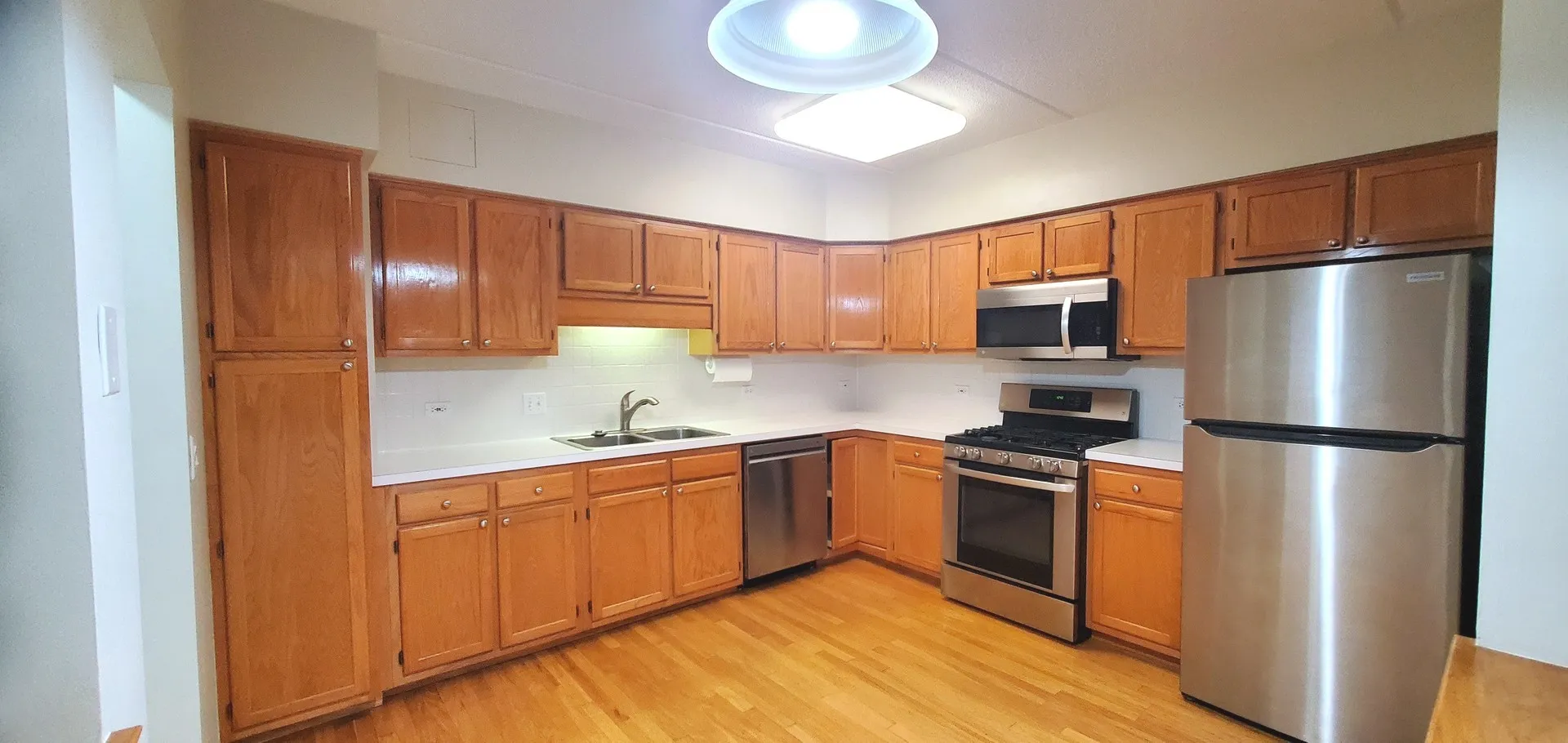 5000 Oakton St, ,  60077, USA 60077-unit#210-Skokie-IL