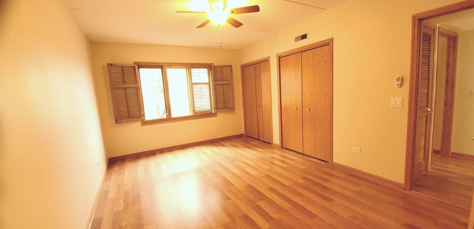 5000 Oakton St, ,  60077, USA 60077-unit#210-Skokie-IL