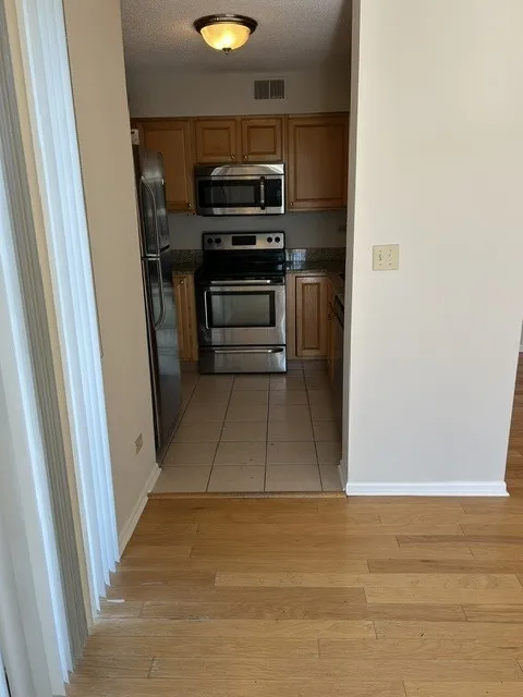 511 Aurora Ave, ,  60540, USA 60540-unit#418-Naperville-IL