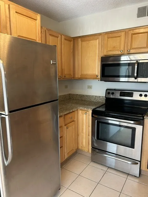 511 Aurora Ave, ,  60540, USA 60540-unit#418-Naperville-IL