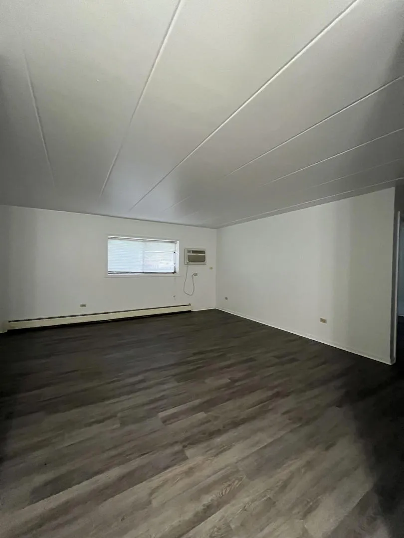 214 E Bailey Rd, ,  60565, USA 60565-unit#B-Naperville-IL