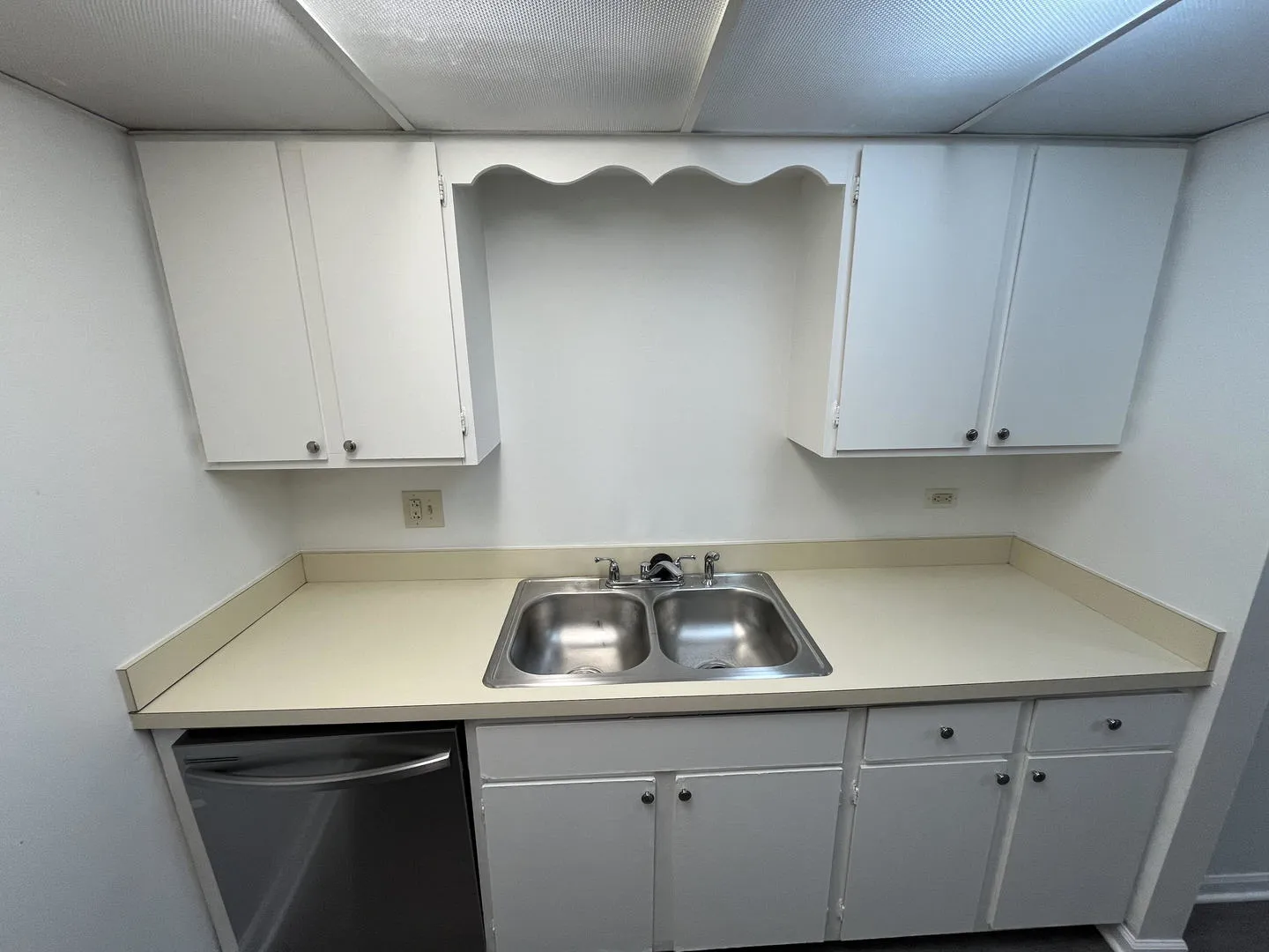 214 E Bailey Rd, ,  60565, USA 60565-unit#B-Naperville-IL